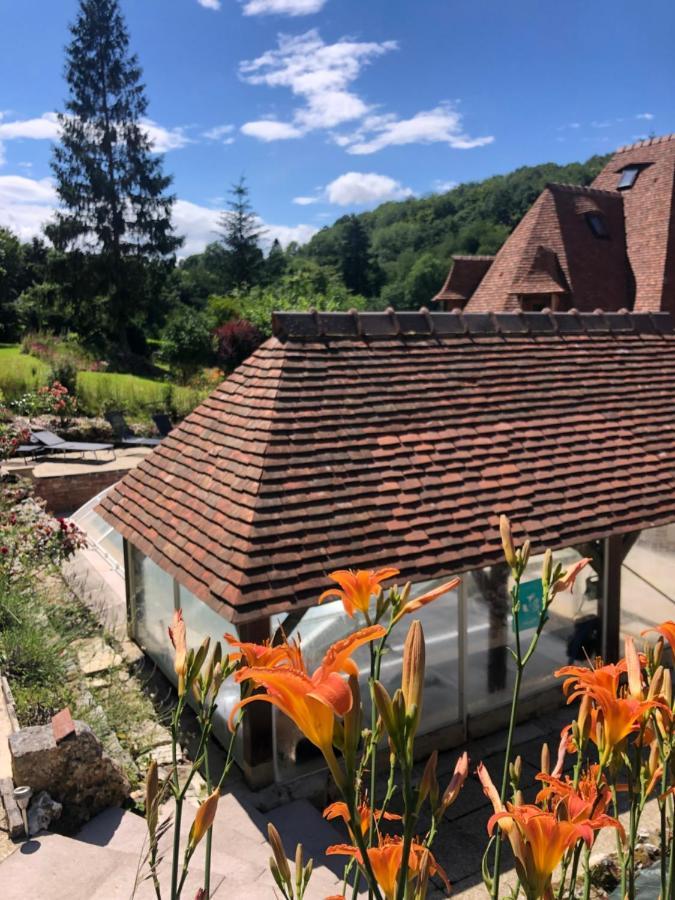 Отель Le Prieure Des Fontaines Les Preaux Экстерьер фото