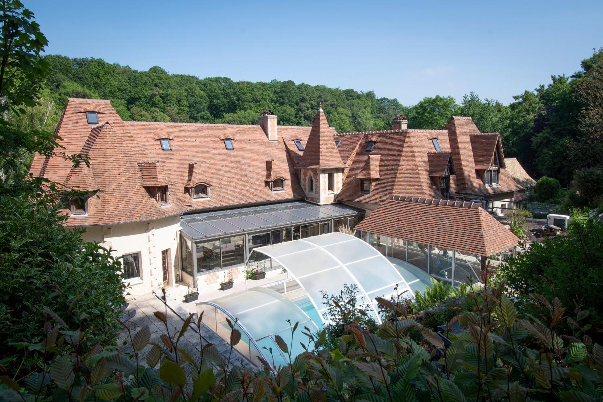 Отель Le Prieure Des Fontaines Les Preaux Экстерьер фото